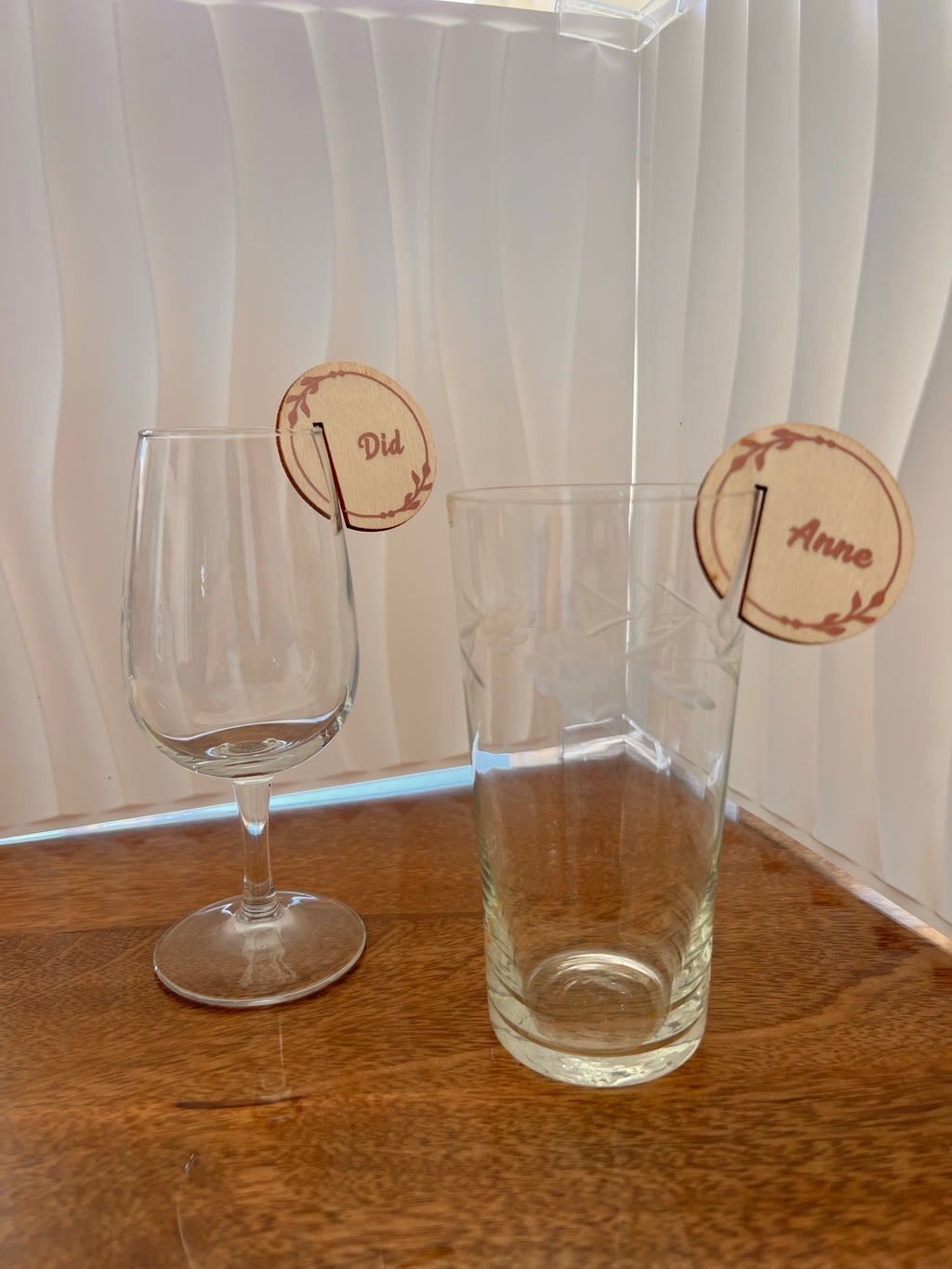 petit rond en bois porte nom pour verre