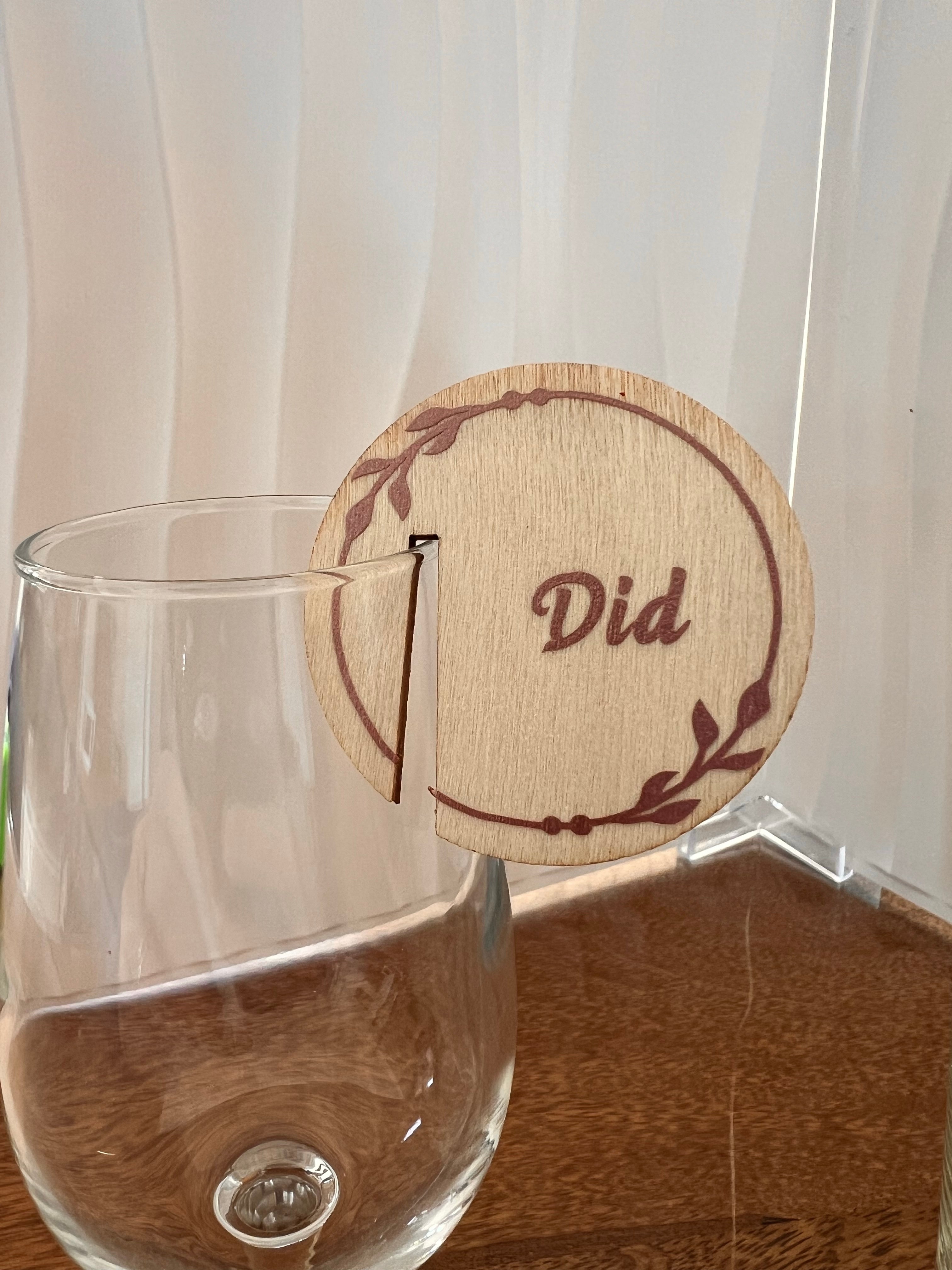 petit rond en bois porte nom pour verre